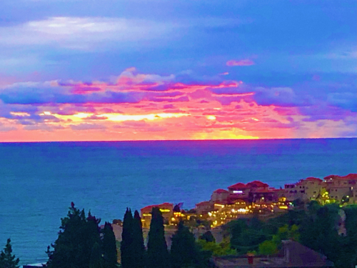 Heavenly Reyna Singing TwitchCon Music Box & with CEO Clancy! spectacular sunsets Heavenly Reyna Singing TwitchCon Music Box & with CEO Clancy! spectacular sunsets