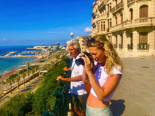 Heavenly Reyna Singing TwitchCon Music Box & with CEO Clancy! xmas family holidays together in spain Heavenly Reyna Singing TwitchCon Music Box & with CEO Clancy! xmas family holidays together in spain