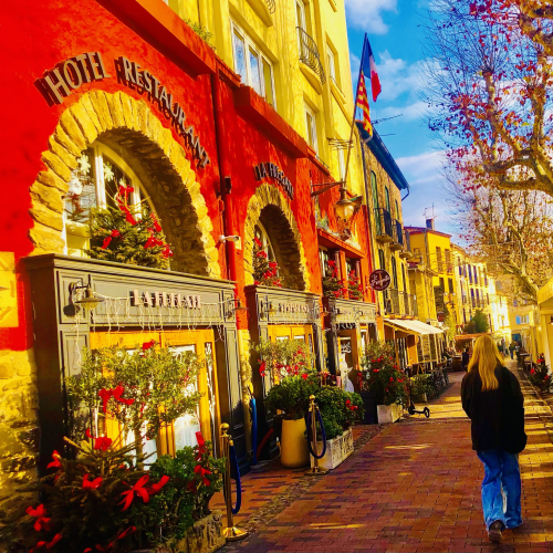 Best Tips! Americans Buying Home in Spain! Visting France NYE just 3 hrs drive away Best Tips! Americans Buying Home in Spain! Visting France NYE just 3 hrs drive away