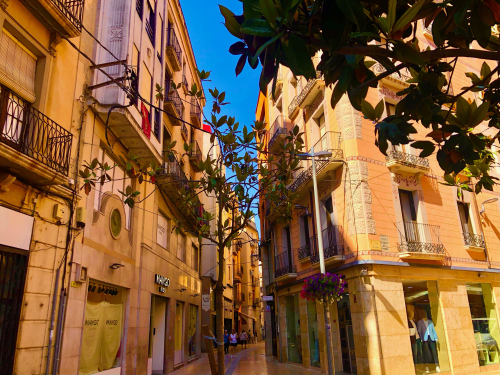 Tortosa Tarragona & Reus! Costa Daurada Gems! tortosa architecture stores Tortosa Tarragona & Reus! Costa Daurada Gems! tortosa architecture stores
